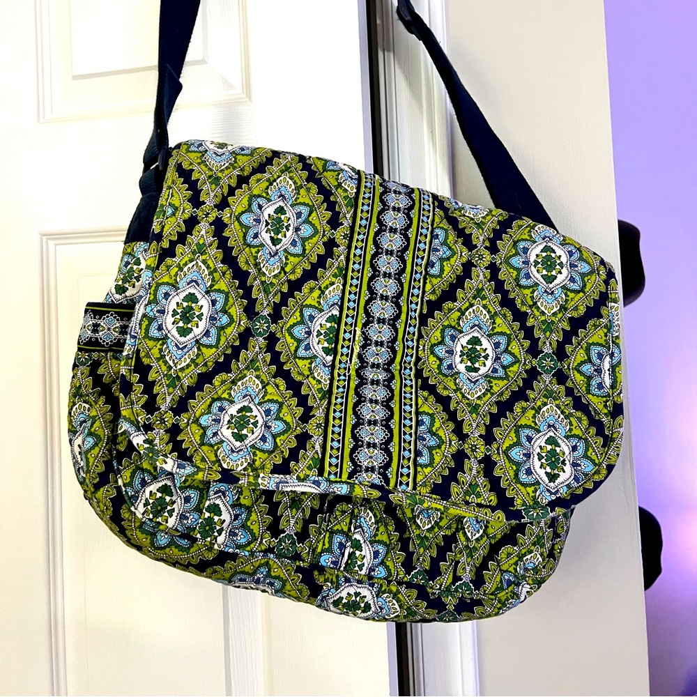 Medium Vera Bradley crossbody bag. Paisley with navy blue, green, and white.